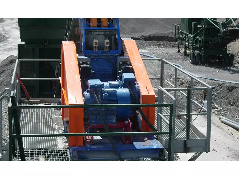 sand-manufacturing-roll-mill-2